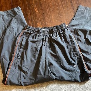 Men’s Nike Dri-fit Drawstring Athletic pants size medium